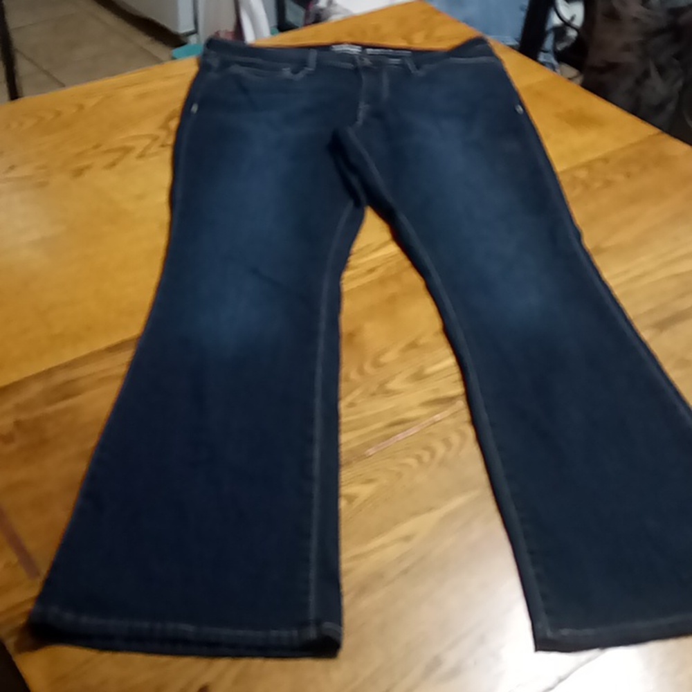 LEVI'S Jeans Womens 16M  33 x 32 BLUE Dark MODERN BOOTCUT Preowned Used Summer
